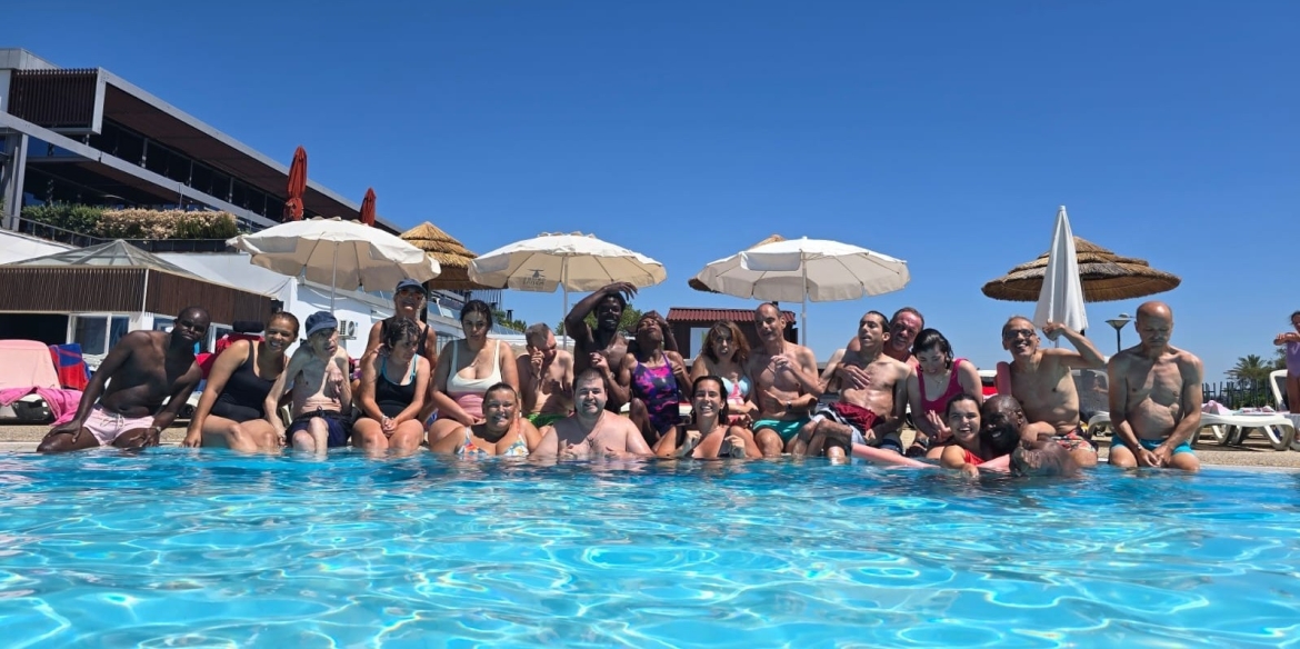 Participantes do CACI e da UR durante a Col&oacute;nia de F&eacute;rias de Ver&atilde;o da CERCIOEIRAS